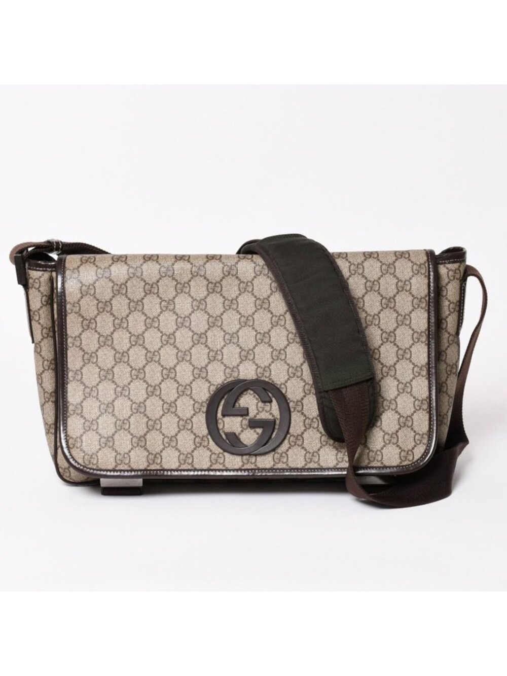Gucci GG Supreme Canvas Messenger Shoulder Bag Silver